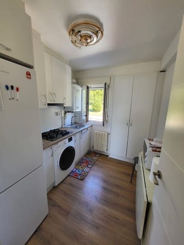 3 Zimmer Wohnung zu vermieten in Santander - 800 € (Ref: 10094278)