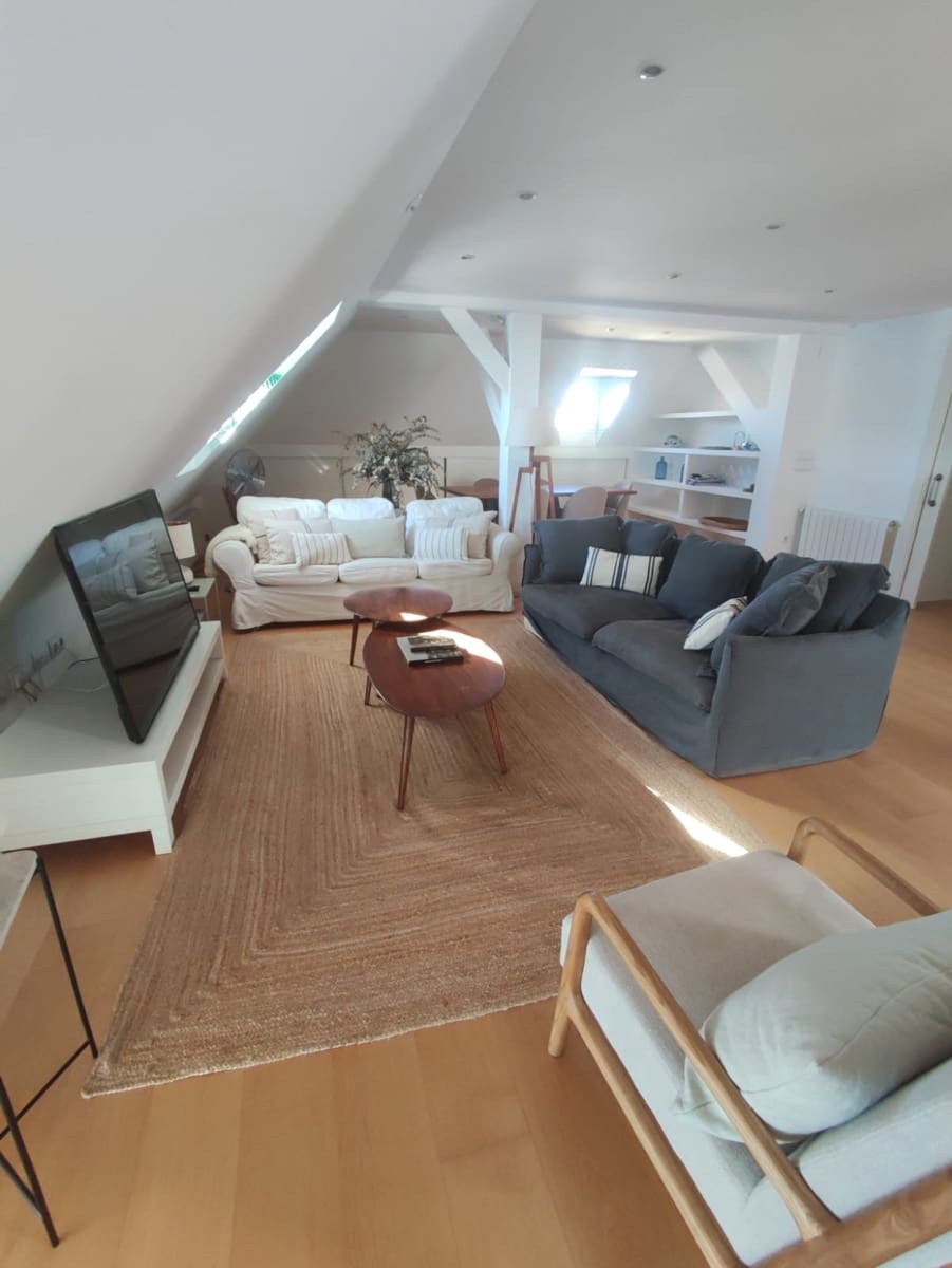 4 soveværelse Lejlighed til leje i Santander - € 2.400 (Ref: 10097657)