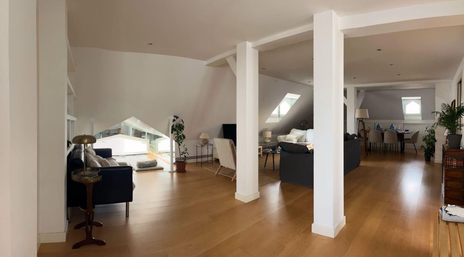 4 soveværelse Lejlighed til leje i Santander - € 2.400 (Ref: 10097657)