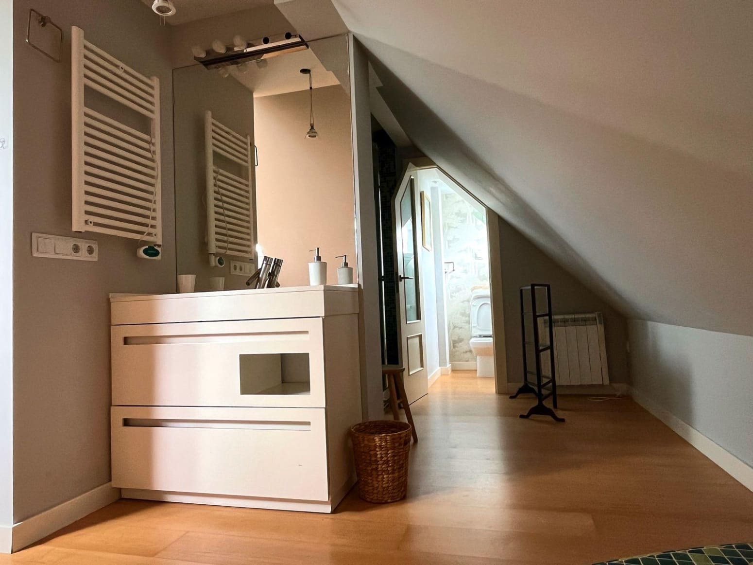 4 soveværelse Lejlighed til leje i Santander - € 2.400 (Ref: 10097657)