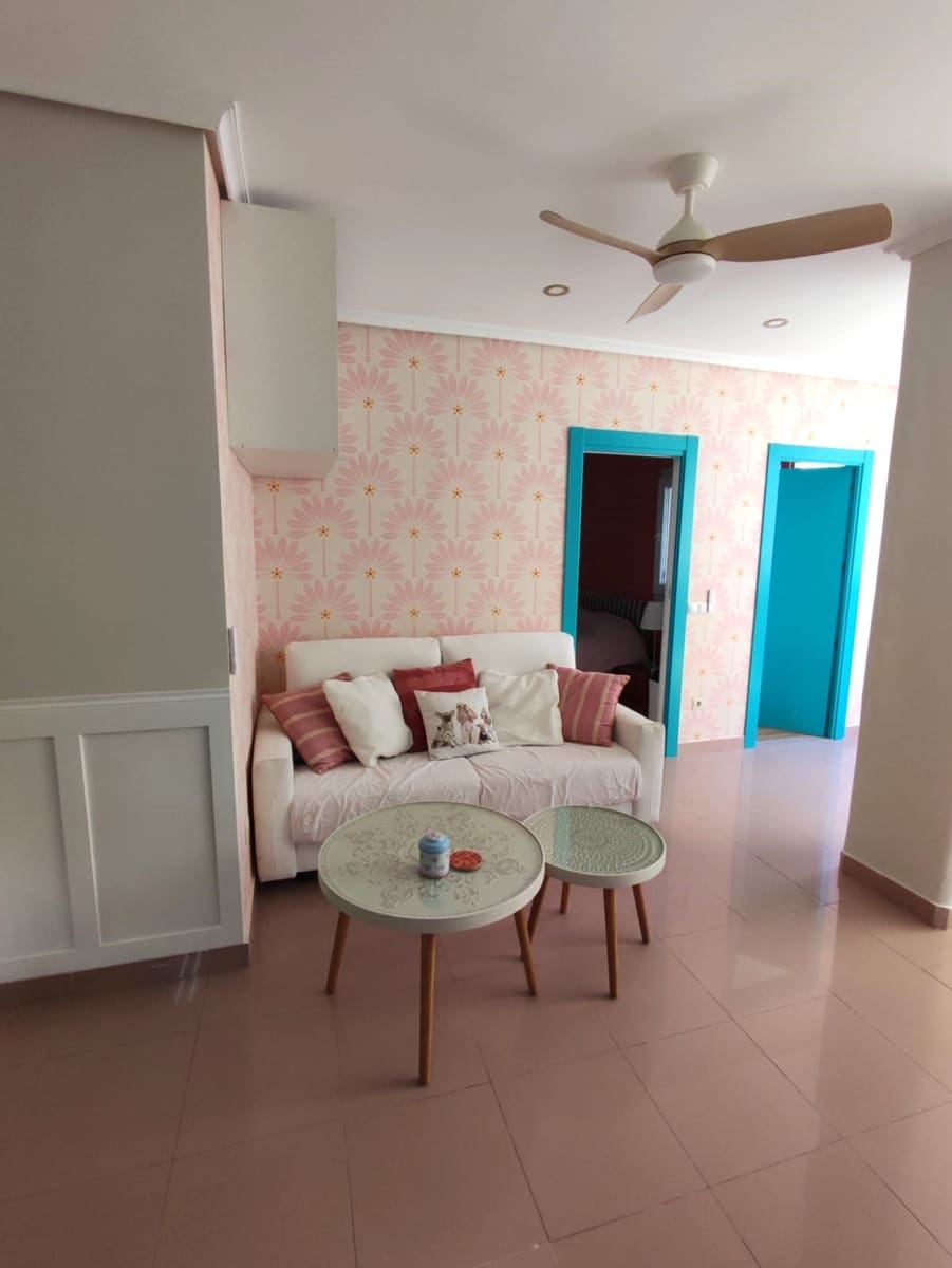 2 sypialnia Mieszkanie do wynajęcia w Santander - 900 € (Ref: 10099764)