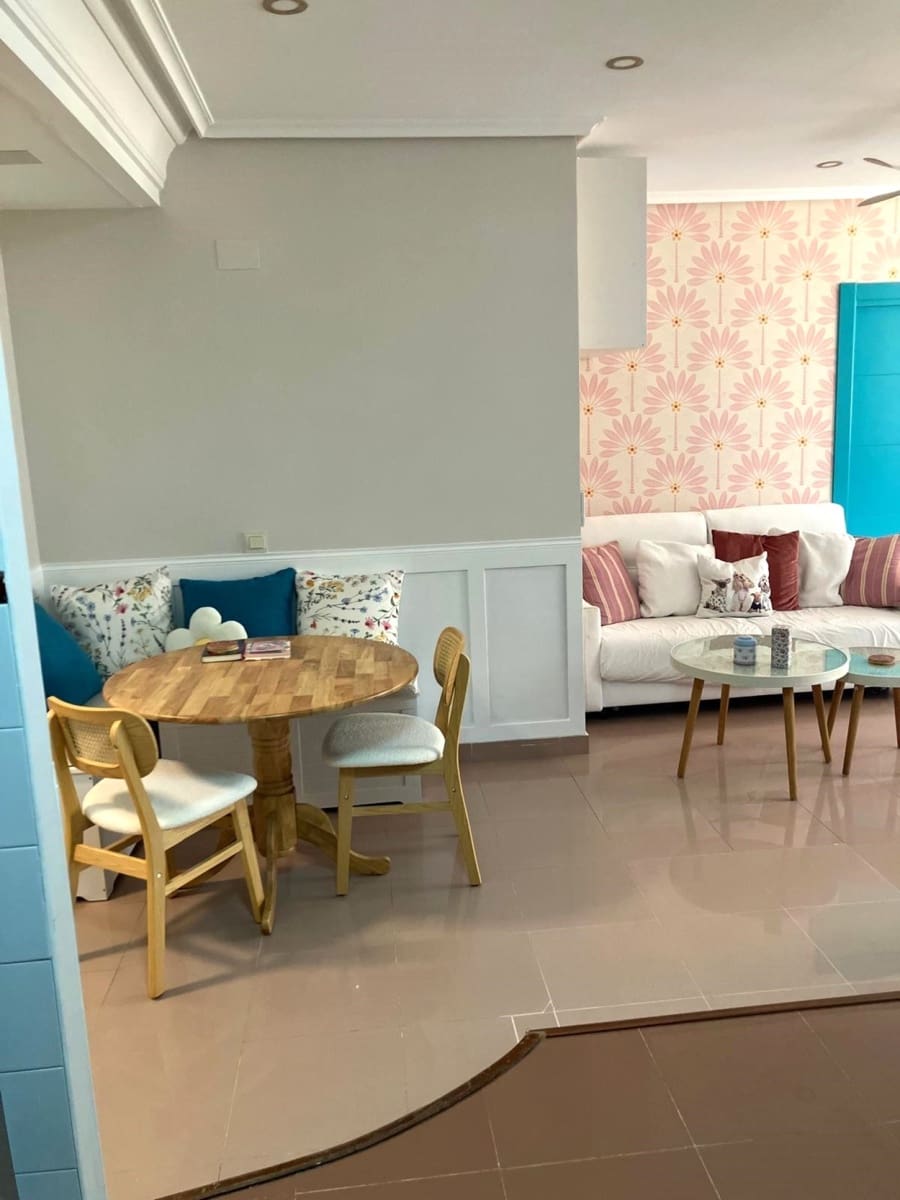 2 sypialnia Mieszkanie do wynajęcia w Santander - 900 € (Ref: 10099764)