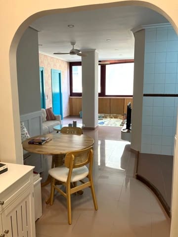 2 sypialnia Mieszkanie do wynajęcia w Santander - 900 € (Ref: 10099764)