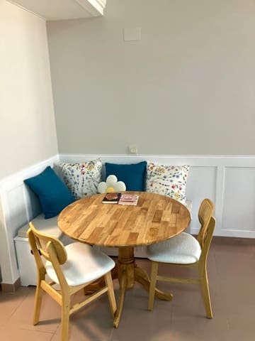 2 sypialnia Mieszkanie do wynajęcia w Santander - 900 € (Ref: 10099764)