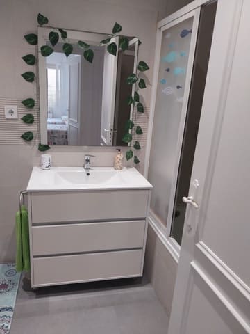 3 quarto Apartamento para arrendar em Santander - 930 € (Ref: 10109025)