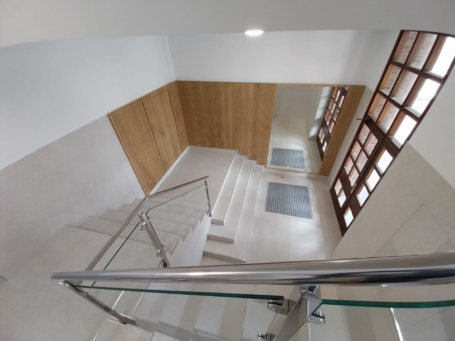 3 slaapkamer Flat te huur in Santander - € 930 (Ref: 10109025)
