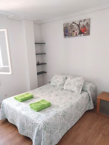 3 quarto Apartamento para arrendar em Santander - 930 € (Ref: 10109025)