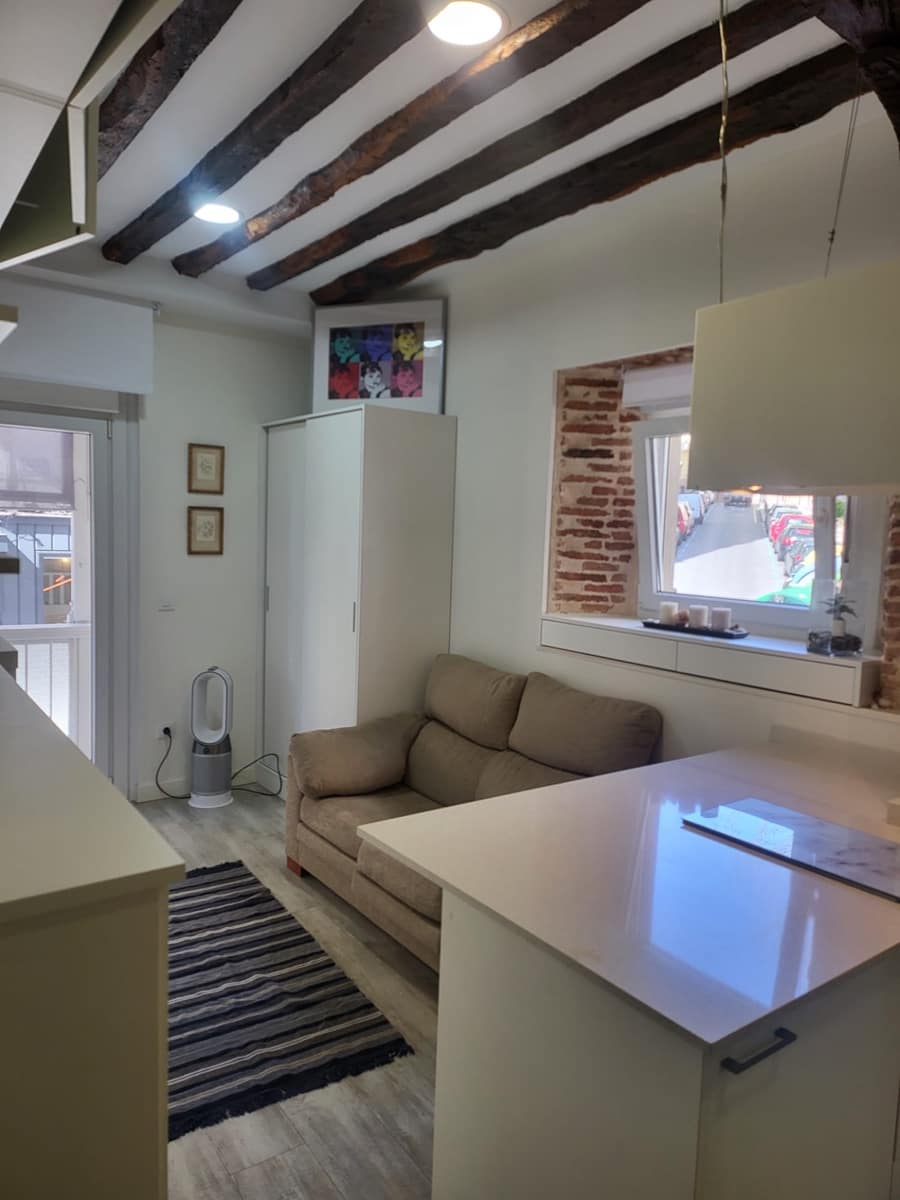 Flat for rent in Santander - € 650 (Ref: 10131314)