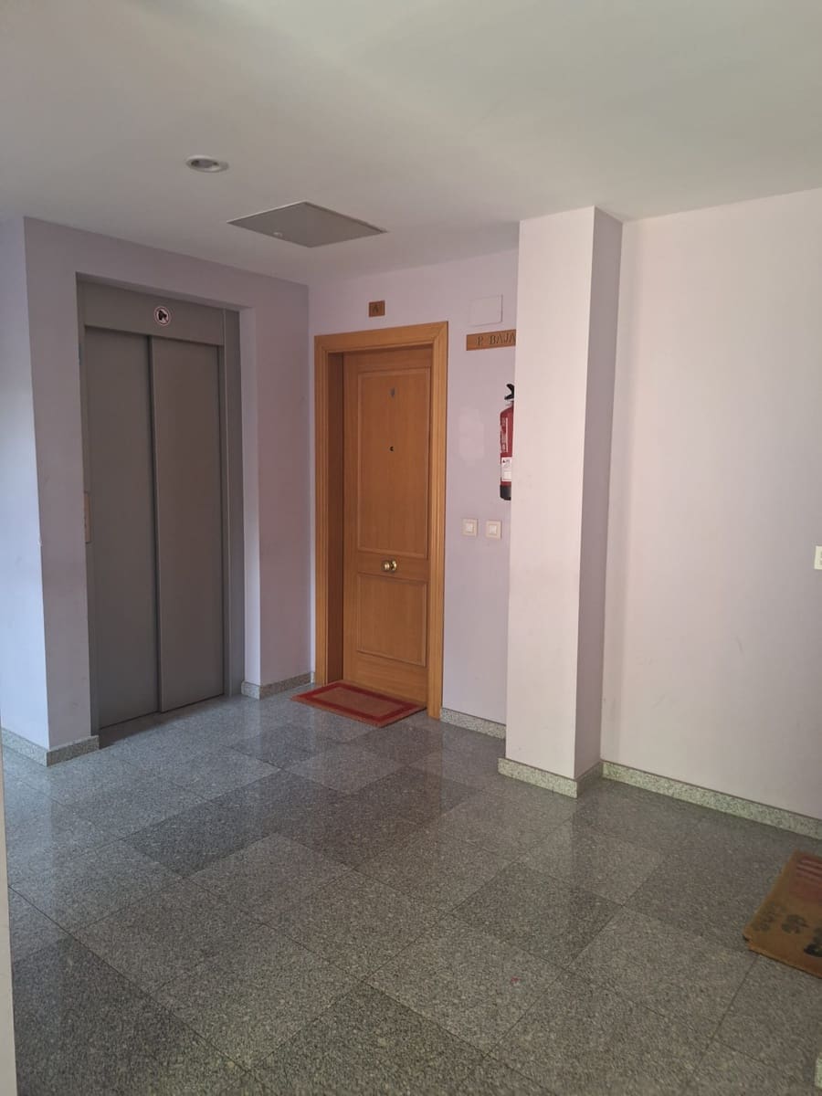 2 bedroom Flat for rent in Corvera de Toranzo with garage - € 600 (Ref: 10131315)