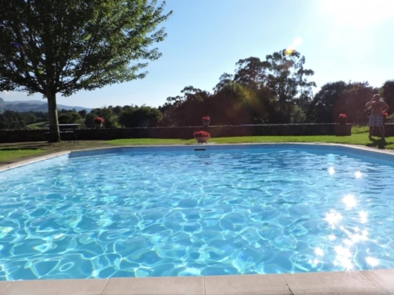 12 Zimmer Villa zu verkaufen in Navajeda mit Pool - 1.280.000 € (Ref: 10133158)