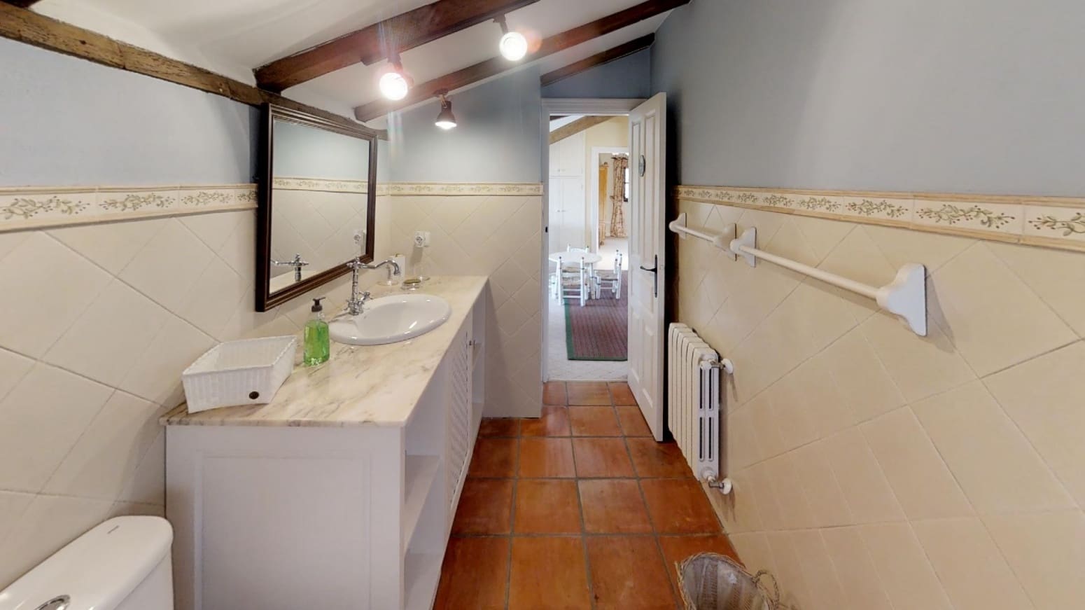 12 Zimmer Villa zu verkaufen in Navajeda mit Pool - 1.280.000 € (Ref: 10133158)