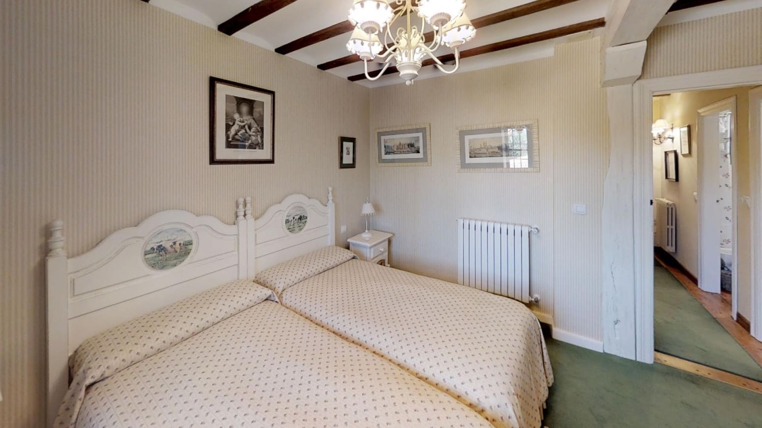 12 Zimmer Villa zu verkaufen in Navajeda mit Pool - 1.280.000 € (Ref: 10133158)