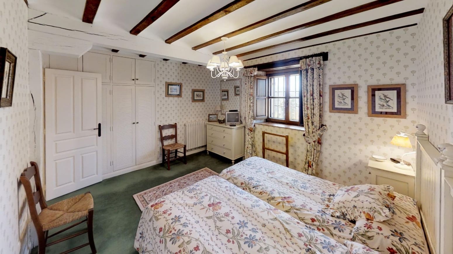 12 Zimmer Villa zu verkaufen in Navajeda mit Pool - 1.280.000 € (Ref: 10133158)