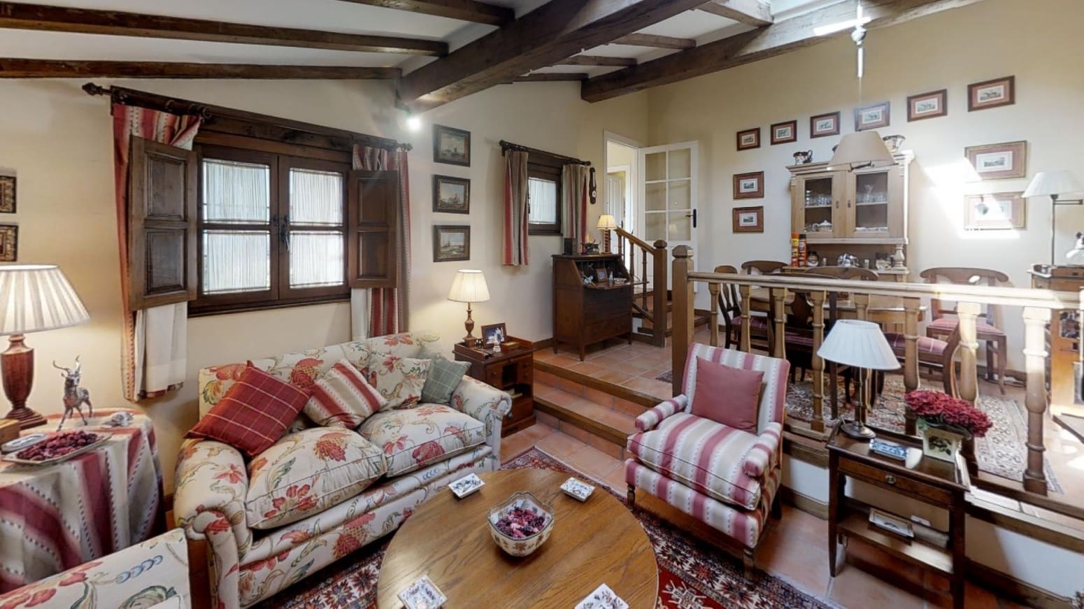 12 Zimmer Villa zu verkaufen in Navajeda mit Pool - 1.280.000 € (Ref: 10133158)