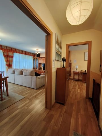 3 bedroom Villa for rent in Piélagos - € 1,600 (Ref: 10135775)