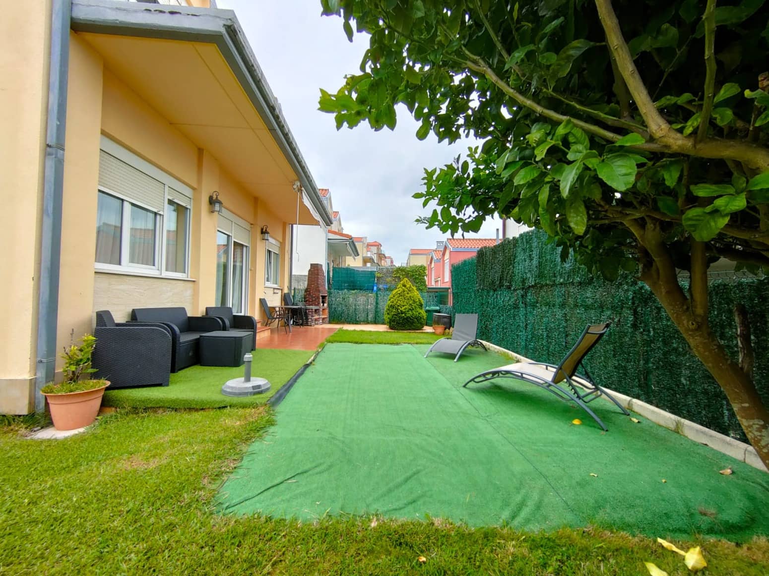 3 bedroom Villa for rent in Pielagos - € 1,600 (Ref: 10135775)
