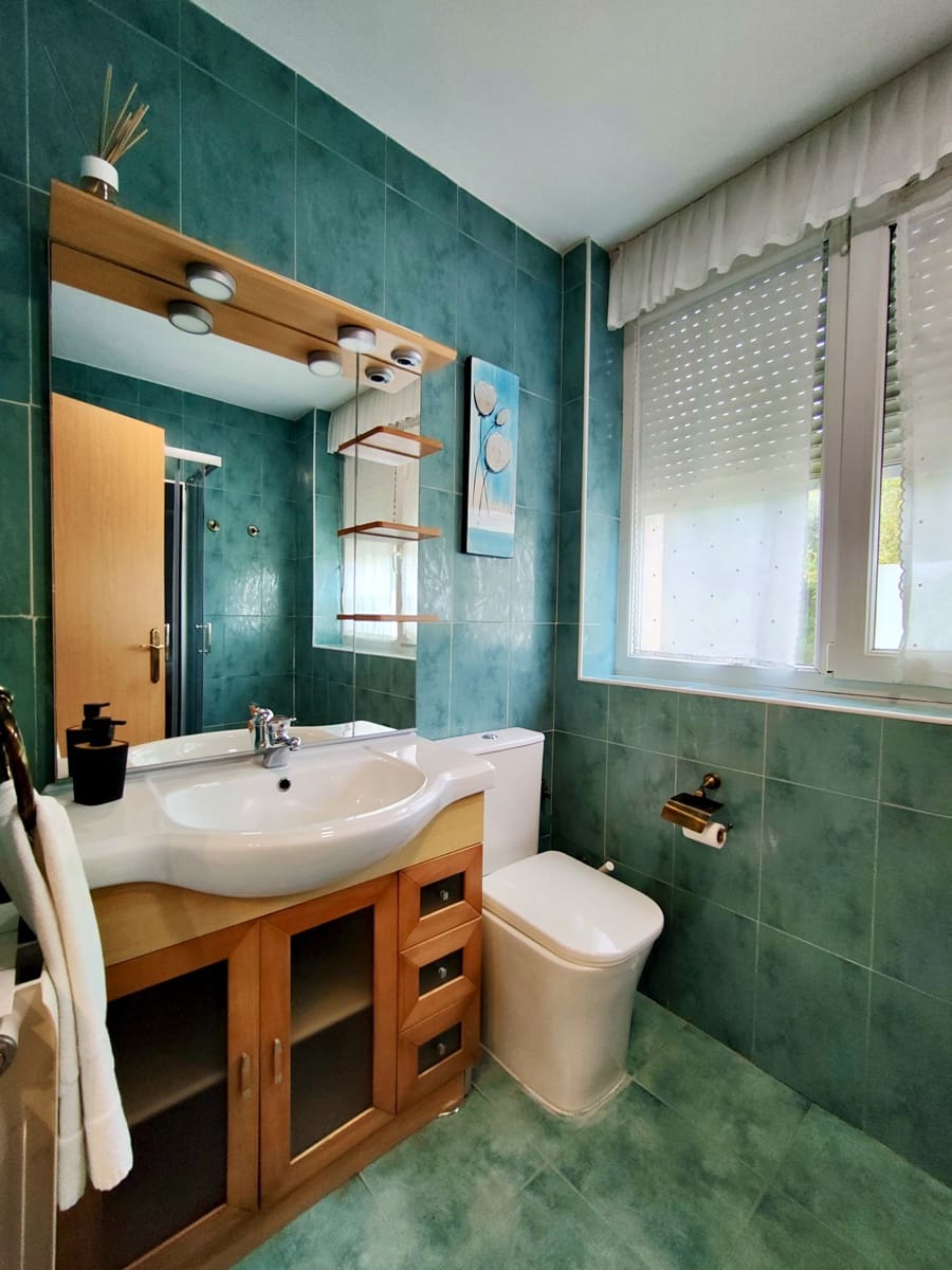 3 bedroom Villa for rent in Pielagos - € 1,600 (Ref: 10135775)