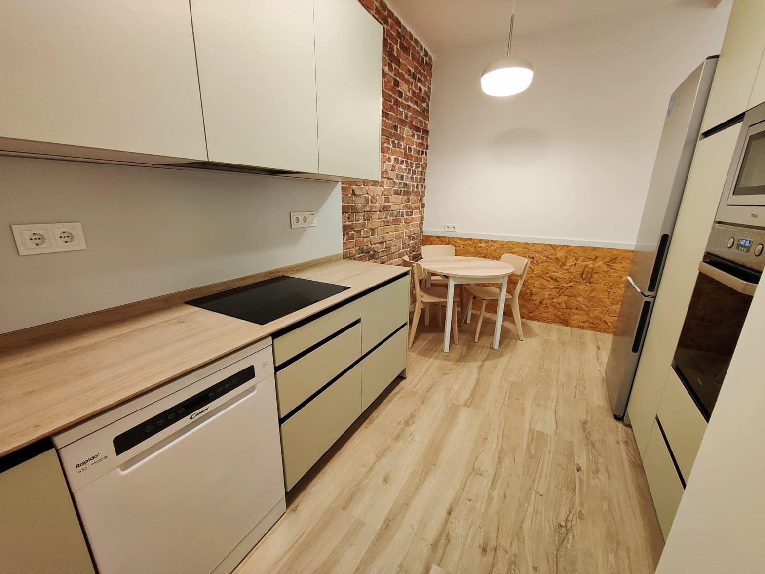 2 quarto Apartamento para arrendar em Santander - 1 100 € (Ref: 10141788)