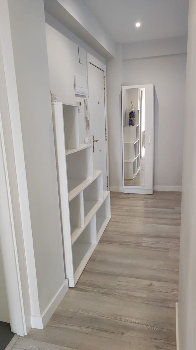 4 bedroom Flat for sale in Santander with garage - € 360,000 (Ref: 10168294)