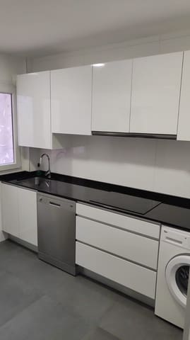 4 soveværelse Lejlighed til salg i Santander med garage - € 360.000 (Ref: 10168294)
