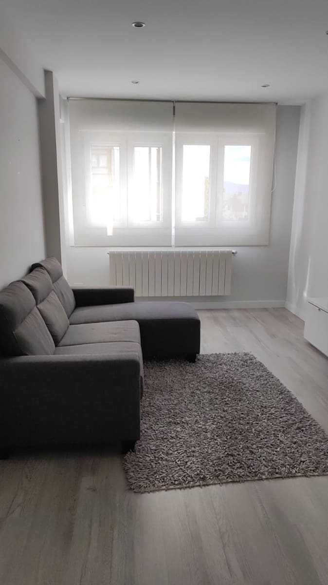 4 bedroom Flat for sale in Santander with garage - € 360,000 (Ref: 10168294)