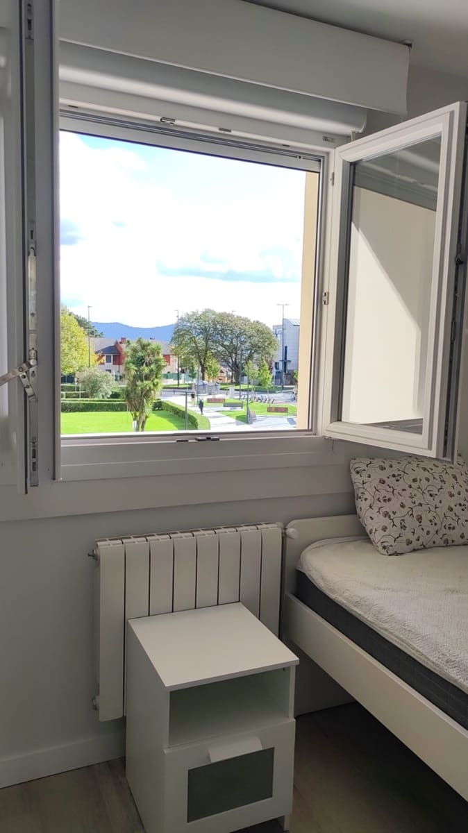 4 bedroom Flat for sale in Santander with garage - € 360,000 (Ref: 10168294)