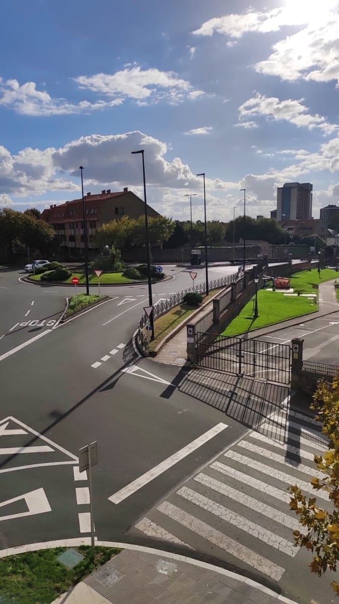 4 bedroom Flat for sale in Santander with garage - € 360,000 (Ref: 10168294)