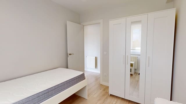 4 Zimmer Wohnung zu verkaufen in Santander mit Garage - 360.000 € (Ref: 10168294)