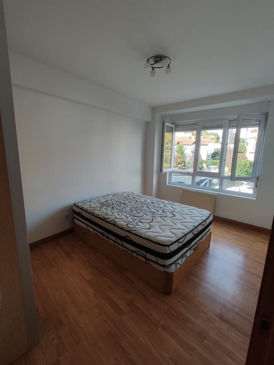 3 makuuhuone Asunto vuokrattavana paikassa Santander mukana 
autotalli - 1 100 € (Ref: 10173378)