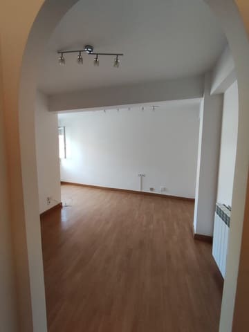 3 makuuhuone Asunto vuokrattavana paikassa Santander - 1 100 € (Ref: 10173378)