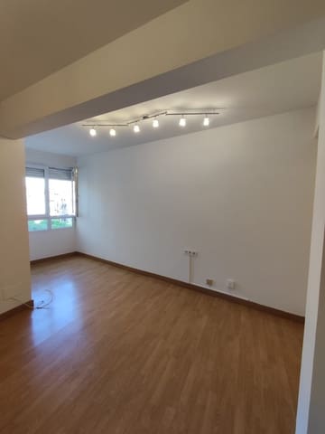 3 makuuhuone Asunto vuokrattavana paikassa Santander - 1 100 € (Ref: 10173378)