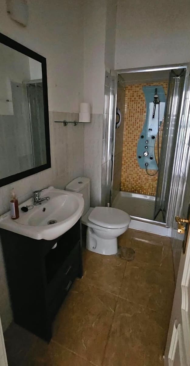 1 makuuhuone Asunto vuokrattavana paikassa Mogro - 750 € (Ref: 10173379)