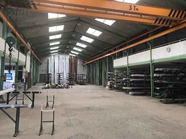 4 bedroom Commercial for sale in Cartes - € 660,000 (Ref: 4852814)