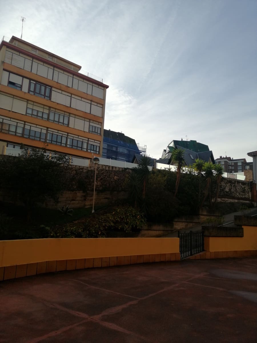 2 soveværelse Lejlighed til leje i Santander med garage - € 1.200 (Ref: 4901399)