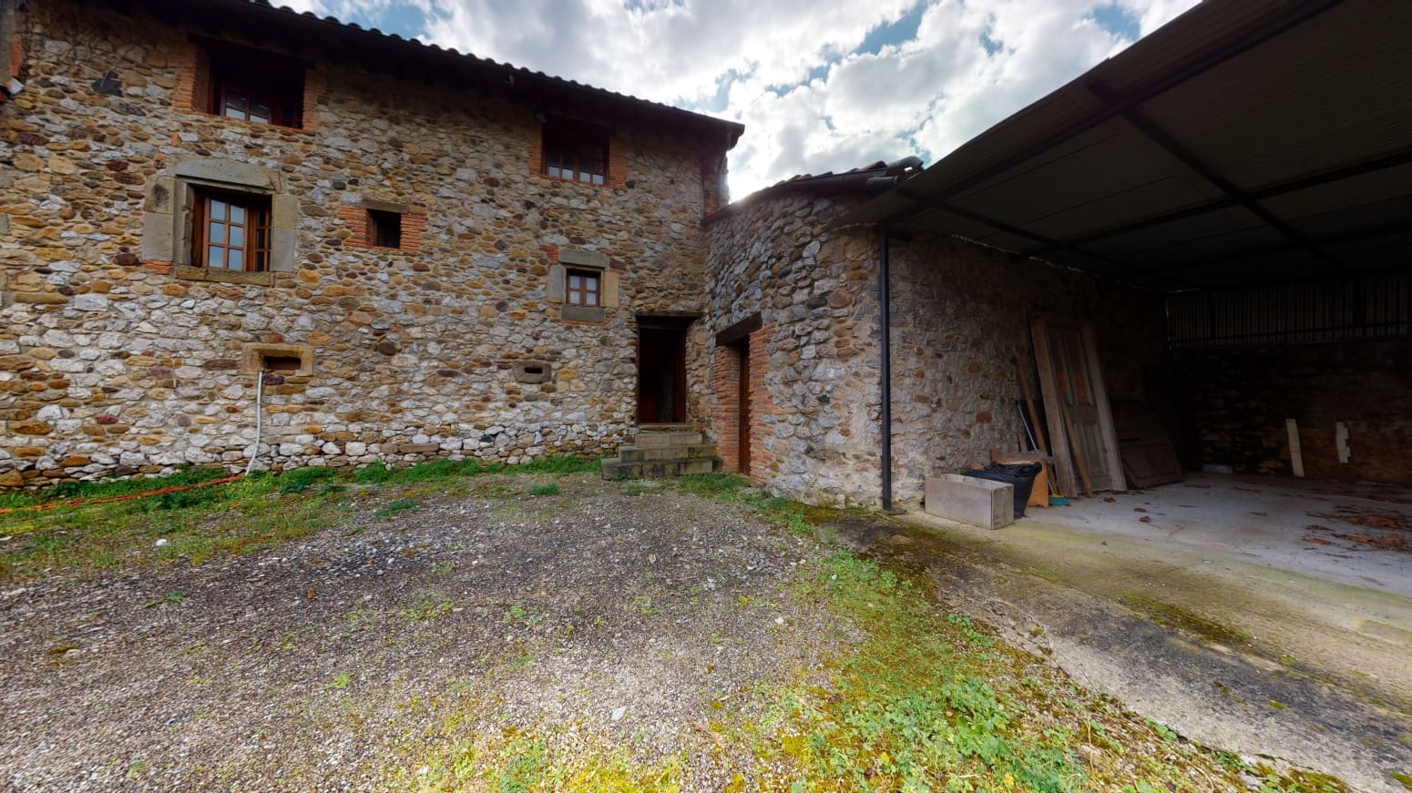 5 soverom Bedrift til salgs i Solares med garasje - € 325 000 (Ref: 6655331)