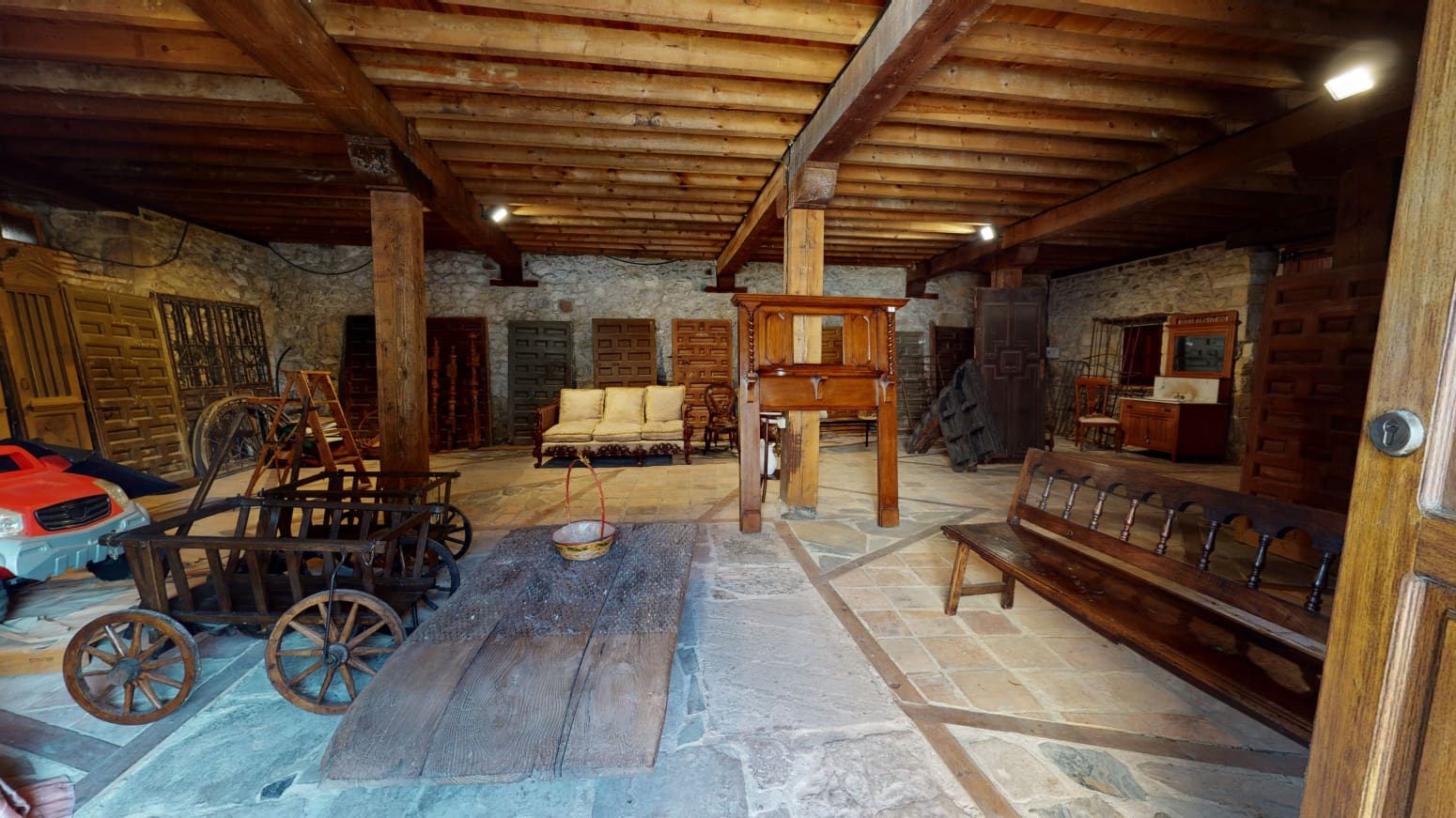 5 soverom Bedrift til salgs i Solares med garasje - € 325 000 (Ref: 6655331)