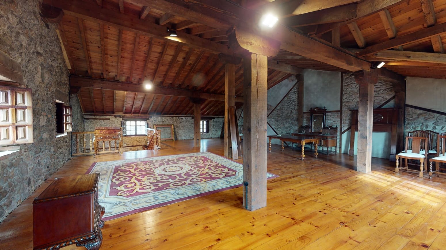 5 soverom Bedrift til salgs i Solares med garasje - € 325 000 (Ref: 6655331)