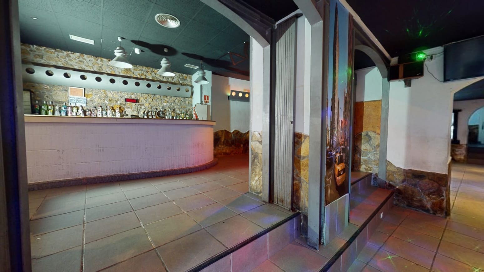 Commercieel te koop in Laredo - € 390.000 (Ref: 7412196)