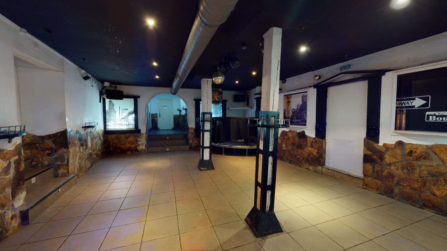 Commercieel te koop in Laredo - € 390.000 (Ref: 7412196)