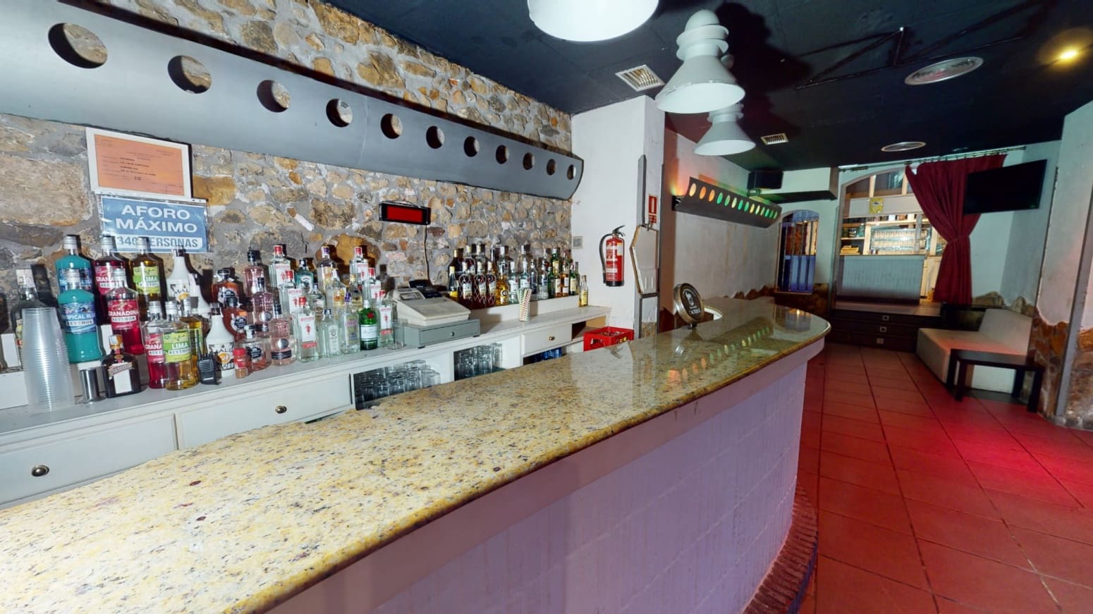 Commercieel te koop in Laredo - € 390.000 (Ref: 7412196)