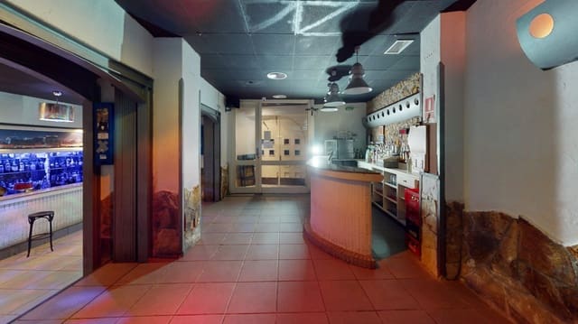 Comercial para venda em Laredo - 390 000 € (Ref: 7412196)