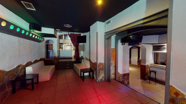 Comercial para venda em Laredo - 390 000 € (Ref: 7412196)