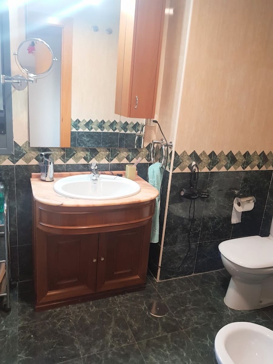 3 soveværelse Lejlighed til leje i Santander med garage - € 1.100 (Ref: 7776945)