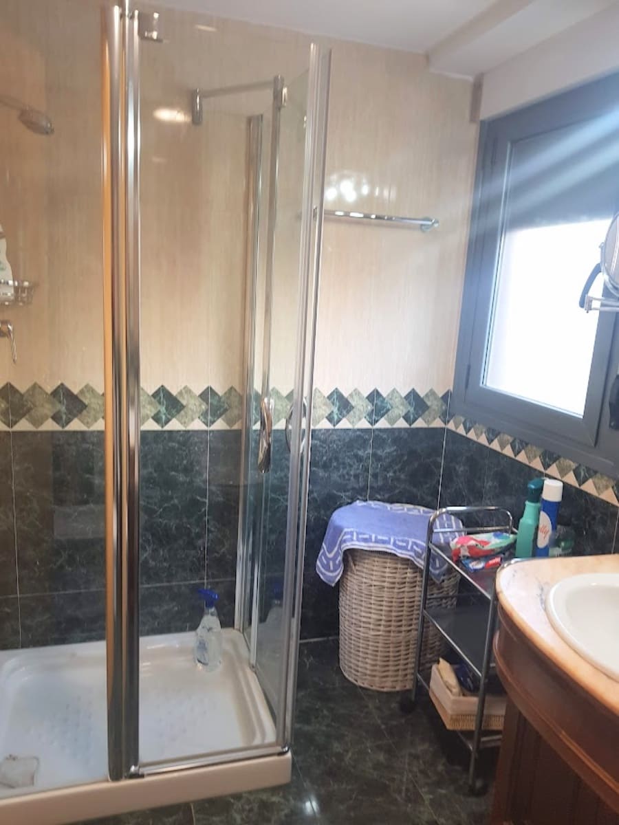 3 soveværelse Lejlighed til leje i Santander med garage - € 1.100 (Ref: 7776945)