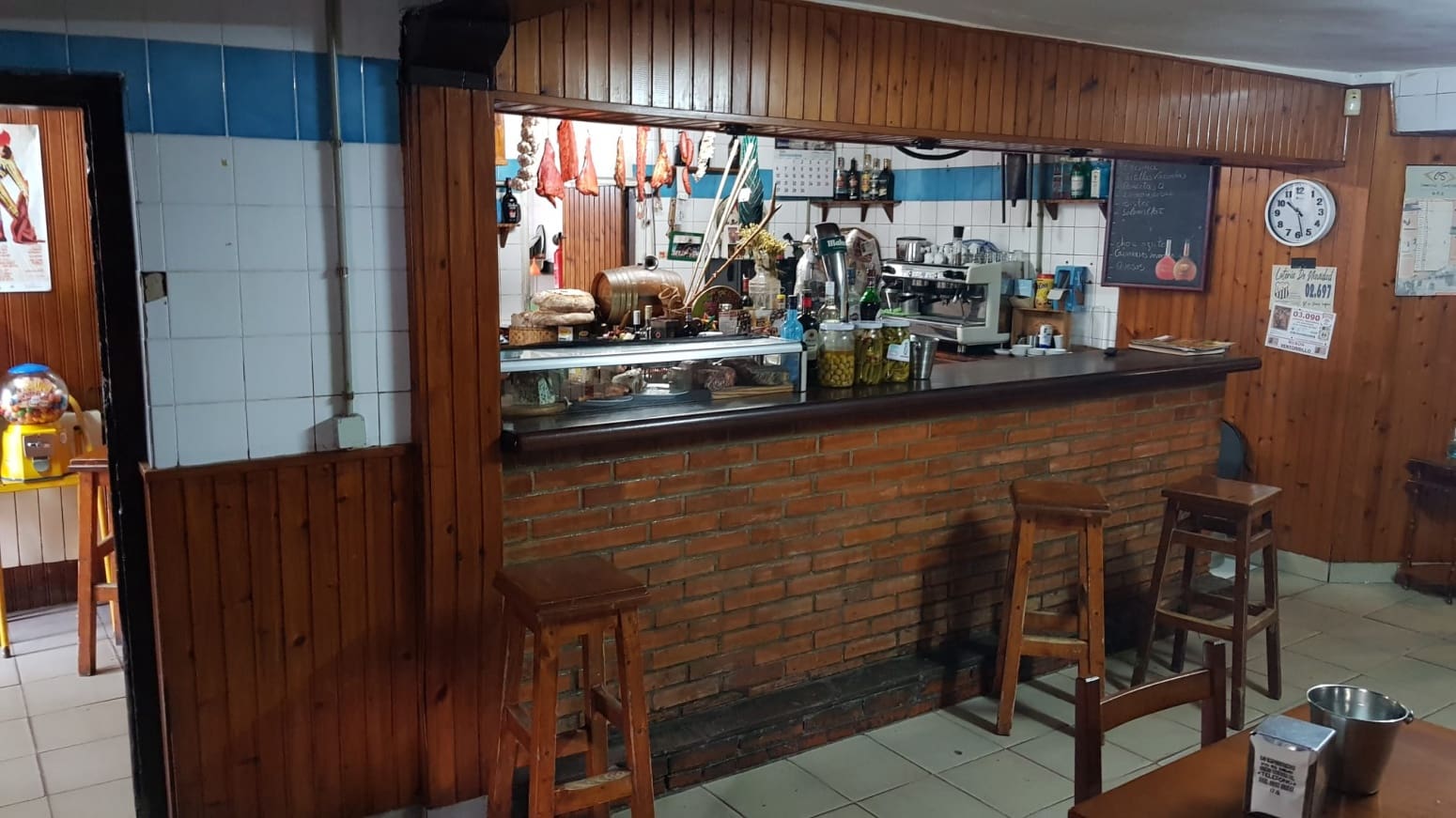 Erhverv til salg i Pesquera - € 149.500 (Ref: 7995782)