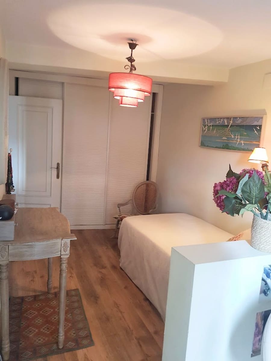 2 slaapkamer Flat te huur in Santander - € 700 (Ref: 8289182)