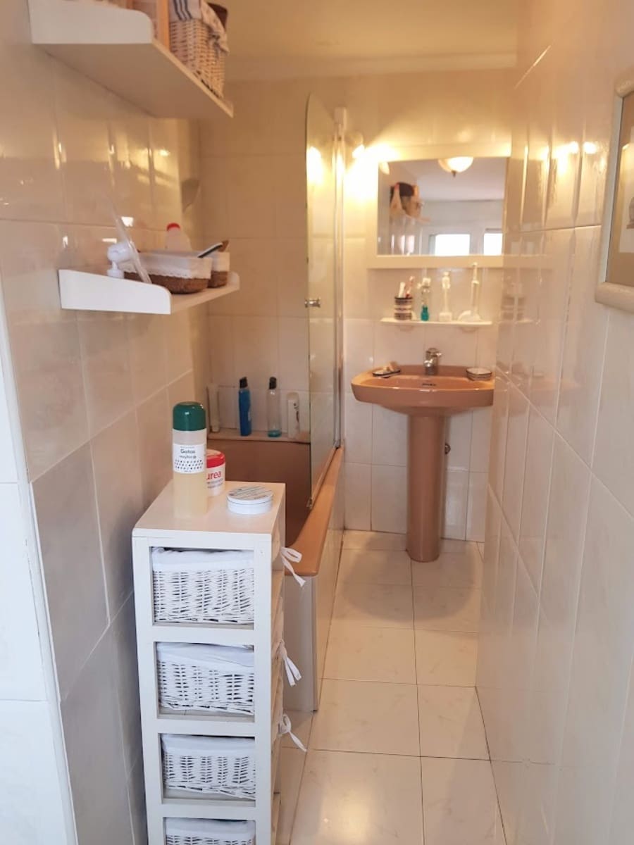 2 slaapkamer Flat te huur in Santander - € 700 (Ref: 8289182)