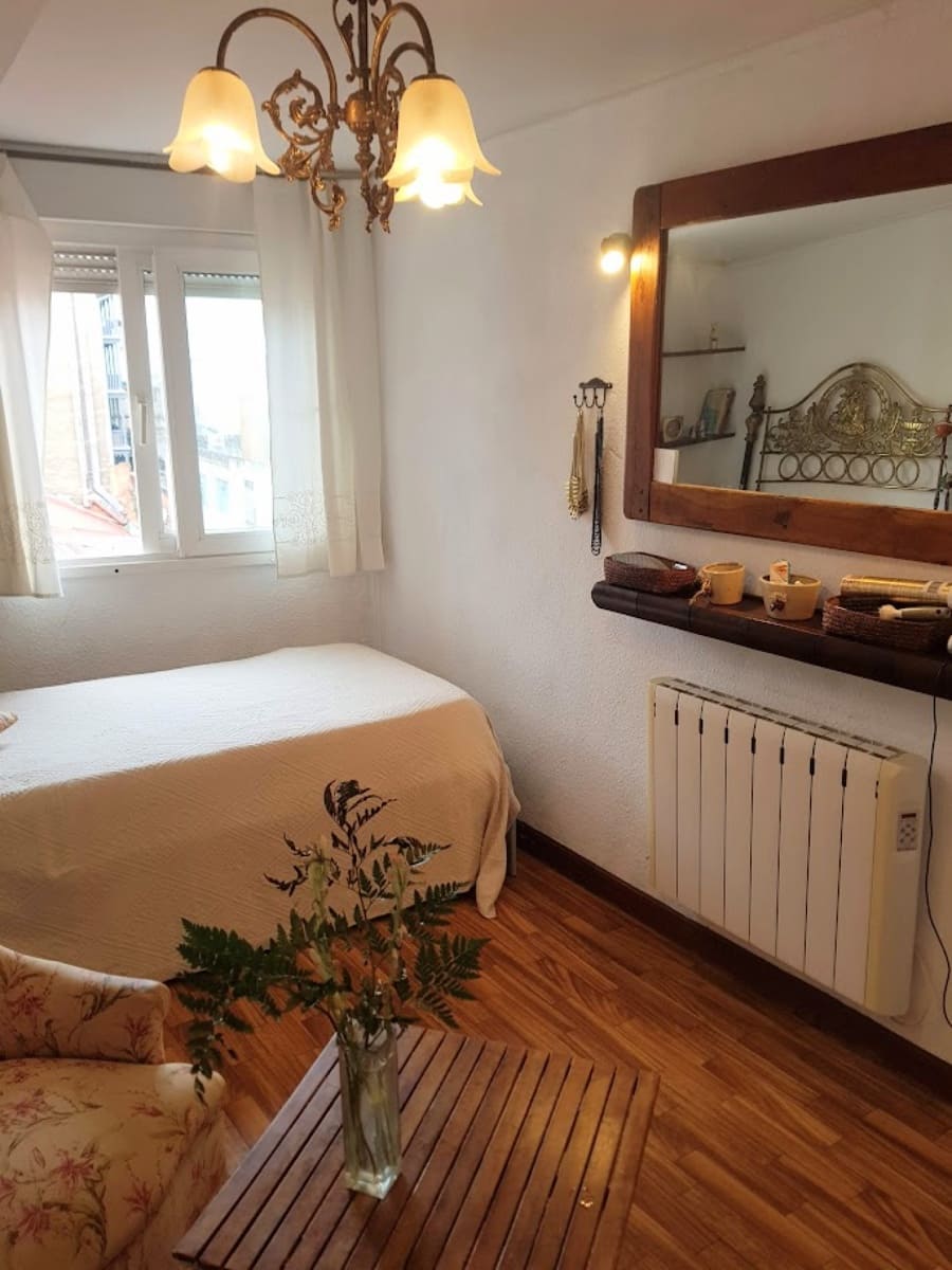 2 slaapkamer Flat te huur in Santander - € 700 (Ref: 8289182)