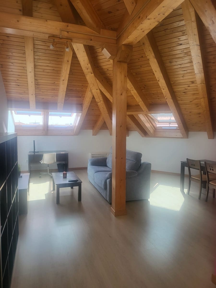 Piso de 1 habitación en Santander en alquiler - 850 € (Ref: 8339629)