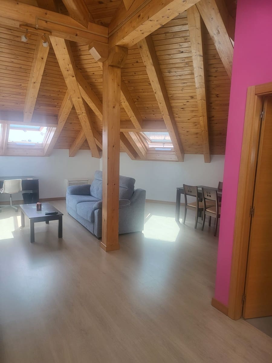 Piso de 1 habitación en Santander en alquiler - 850 € (Ref: 8339629)